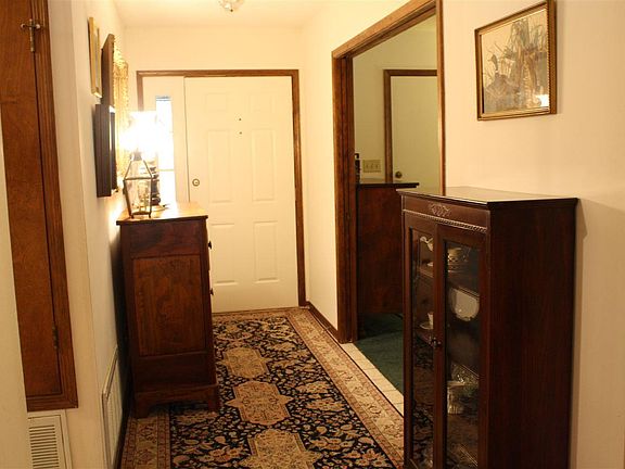 3rd image of 7413 Camale Dr