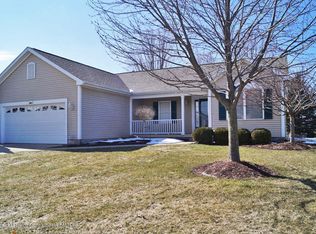 14820 Robinwood Dr, Lansing, MI 48906