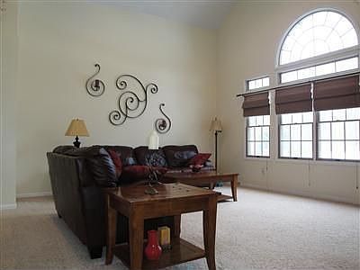 3rd image of 2191 Oakwood St