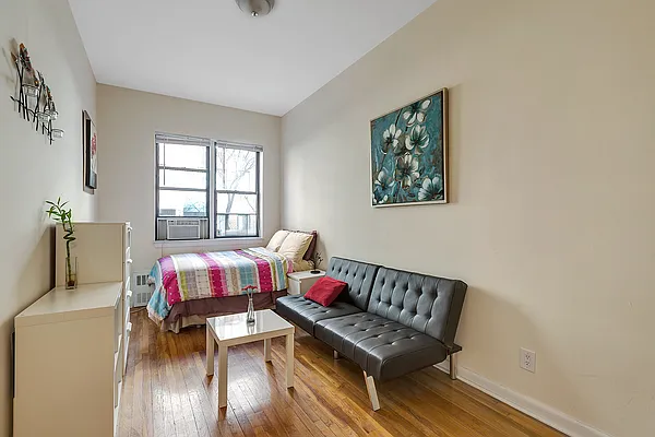 Rented by CORE | media 34