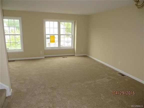 4th image of 23049 Triple Crown Dr #23049