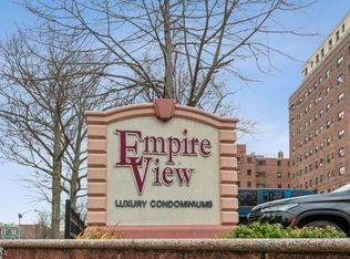 70 S Munn Ave APT 608, East Orange, NJ 07018