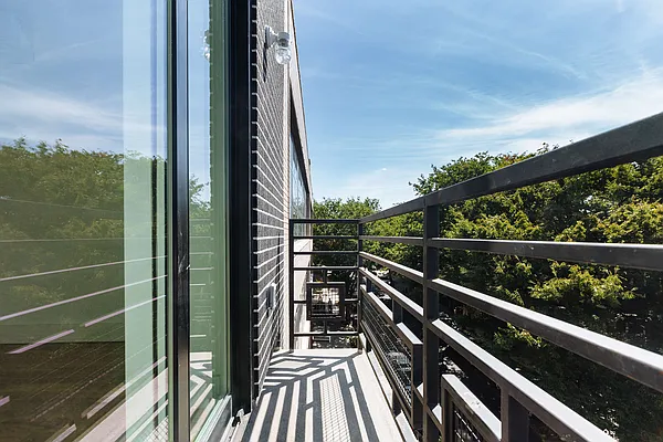 Rented by Nooklyn NYC LLC | media 65