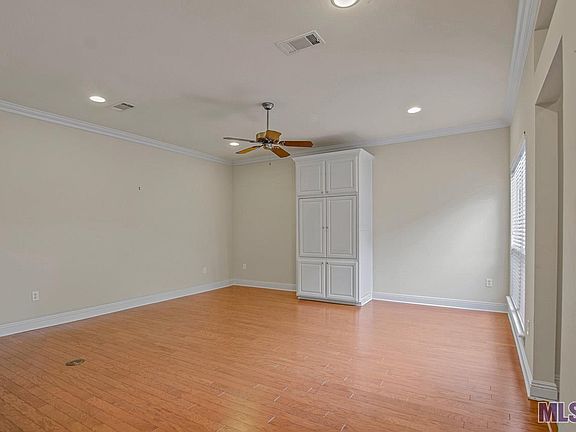 3rd image of 5436 Courtyard Dr