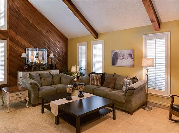 4th image of 1651 Kemble Ct