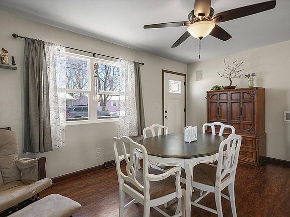 5th image of 854 Fairview St