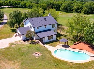 650 Barton Rd, Maypearl, TX 76064