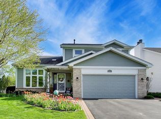 401 Quigley St, Mundelein, IL 60060