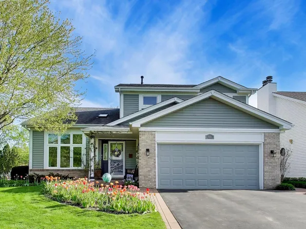 401 Quigley St, Mundelein, IL 60060
