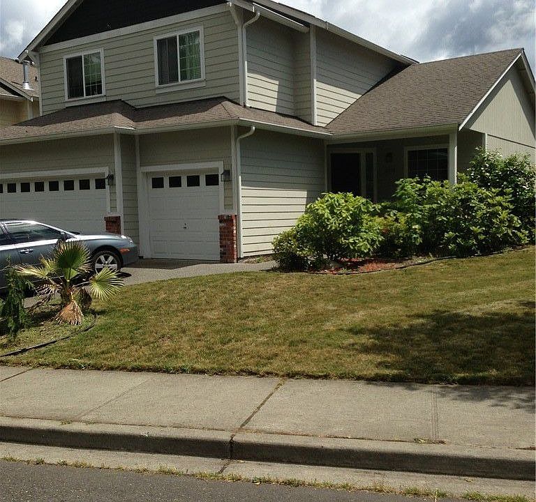 1st image of 2970 NE Loyola St