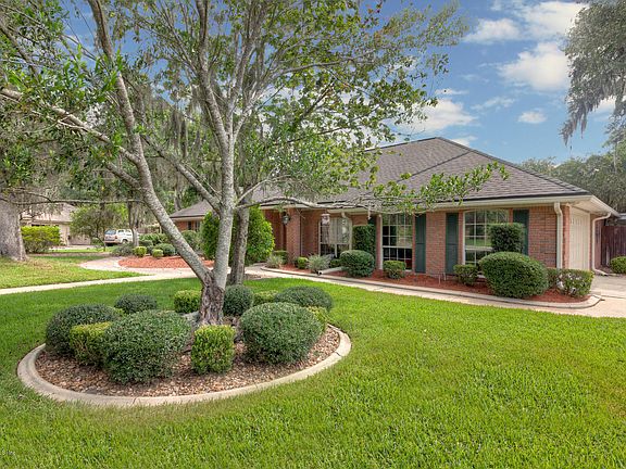 4th image of 12233 Premier Ct
