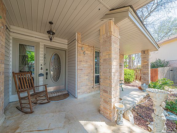 2nd image of 2812 Kingsland Circle