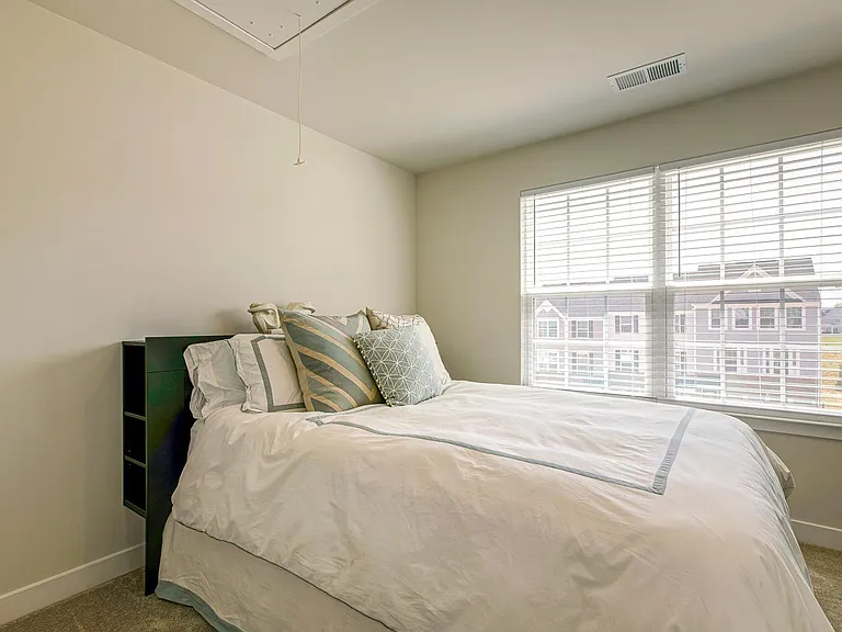 241 Misty Pike Dr — Photo 40