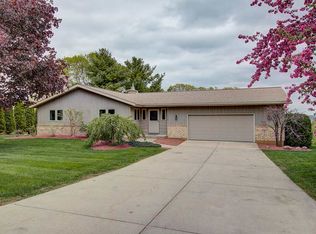 5308 Scenic Ridge Trl, Middleton, WI 53562