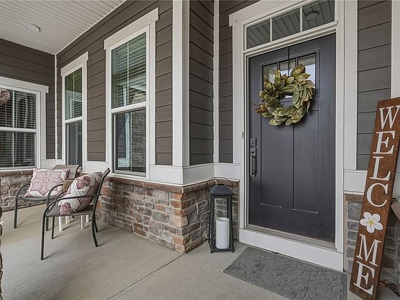 3rd image of 2003 Cherry Rd