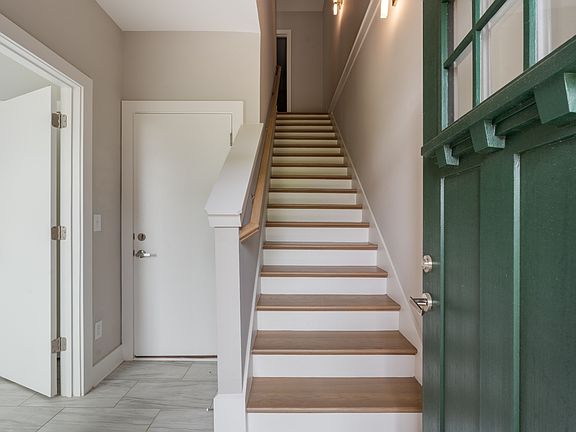 3rd image of 496 W Trinity Ln #6