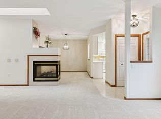 9323 Kimberly Ln N, Maple Grove, MN 55311