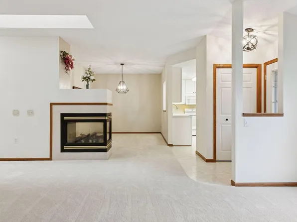 9323 Kimberly Ln N, Maple Grove, MN 55311