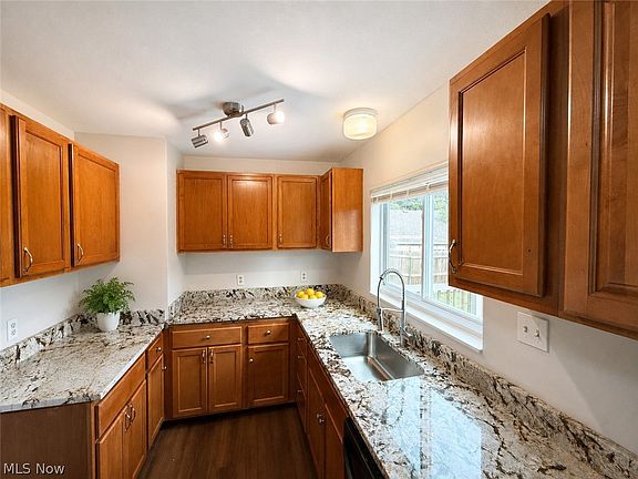 2nd image of 1106 Reed Ave