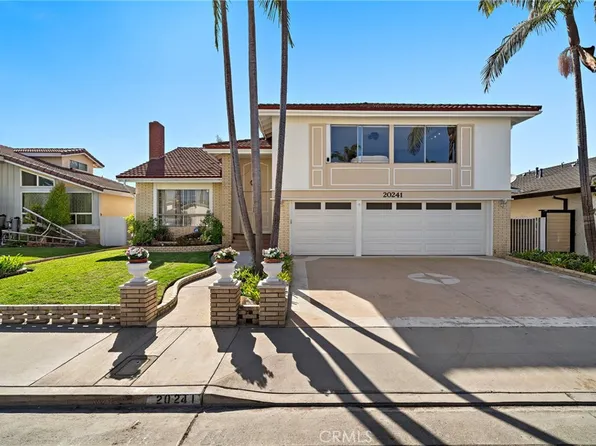 20241 Morristown Cir, Huntington Beach, CA 92646