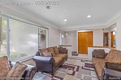 11498 Racine Rd — Photo 2