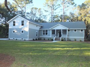 9 Bajala Dr E, Beaufort, SC 29907