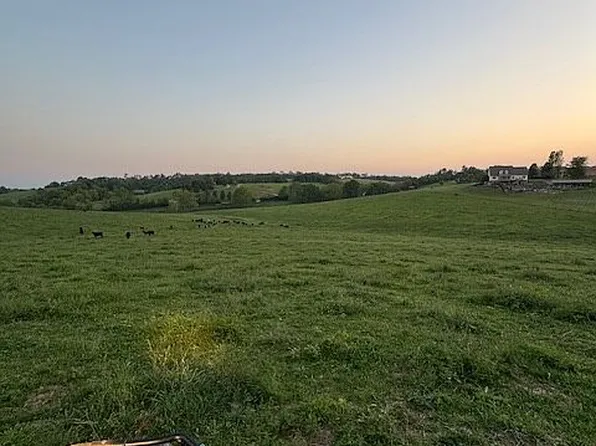716 Elkin Station Rd, Winchester, KY 40391
