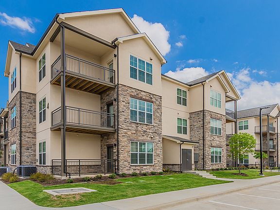 2nd image of 3401 Hickory Tree Rd #5302