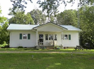 11035 New Hope Rd, Big Sandy, TN 38221