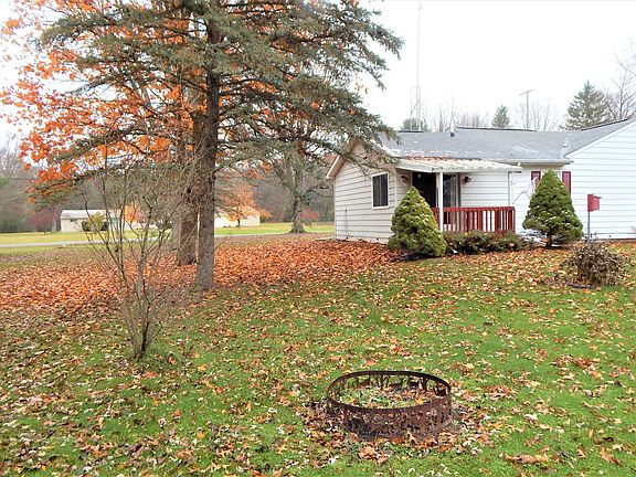 2nd image of 253 Oriole Dr