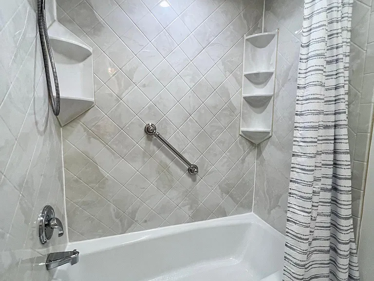 17 Cedar Ct #5 — Photo 12