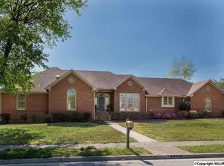 10028 Willow Cove Rd SE, Huntsville, AL 35803
