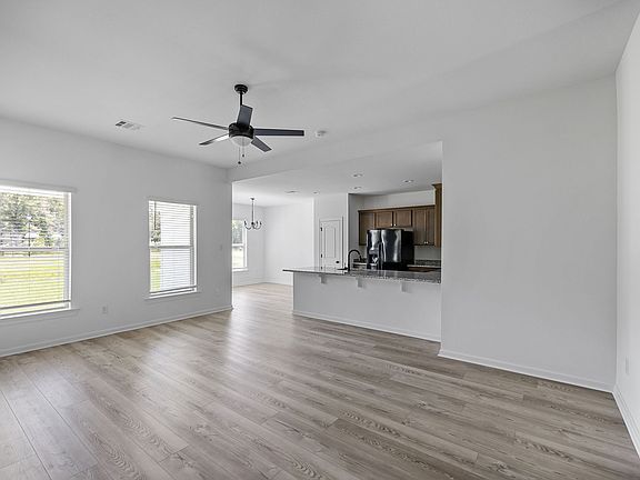 3rd image of 41375 Rosewood Dr #1