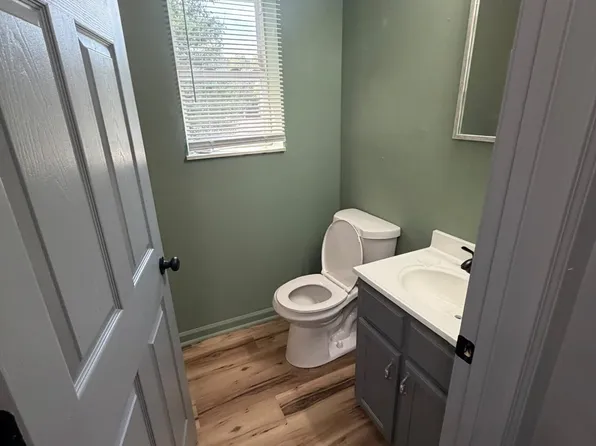 150 W Robbins Rd, Robbins, TN 37852