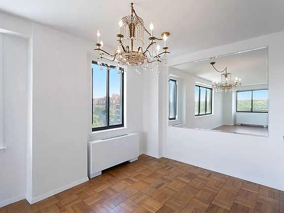 3rd image of 3671 Hudson Manor Ter APT 10C