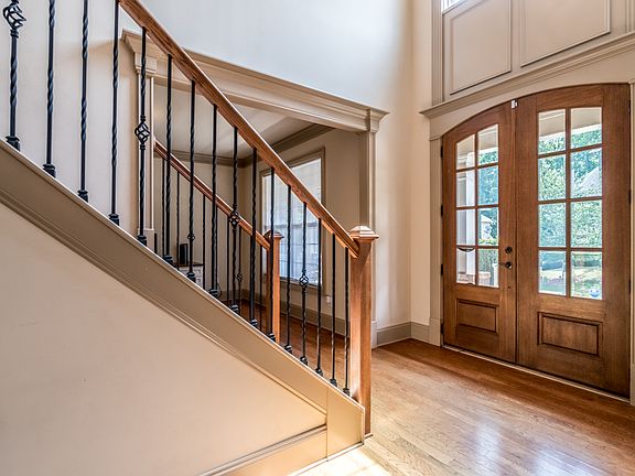 5th image of 1969 Wisteria Park Ln