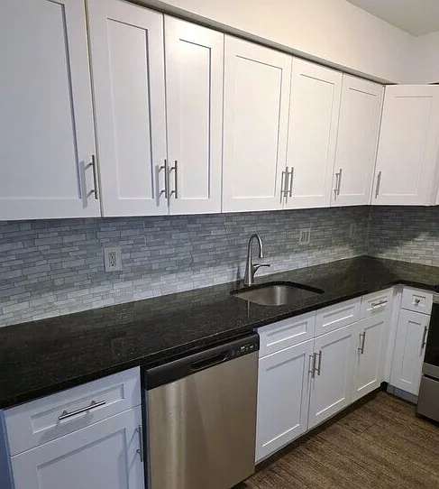 Building Photo - Oak Knoll Apartments