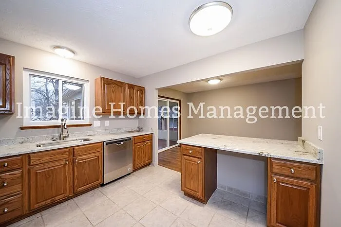 6734 Duneden Ave — Photo 5