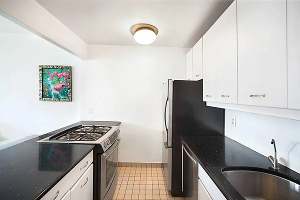 Sold by Town Residential | media 15