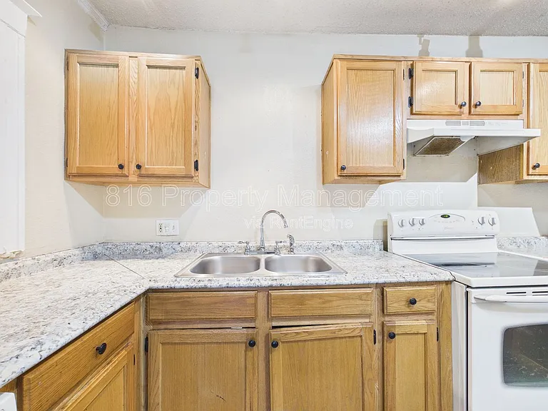 2424 Norton Ave #B — Photo 9