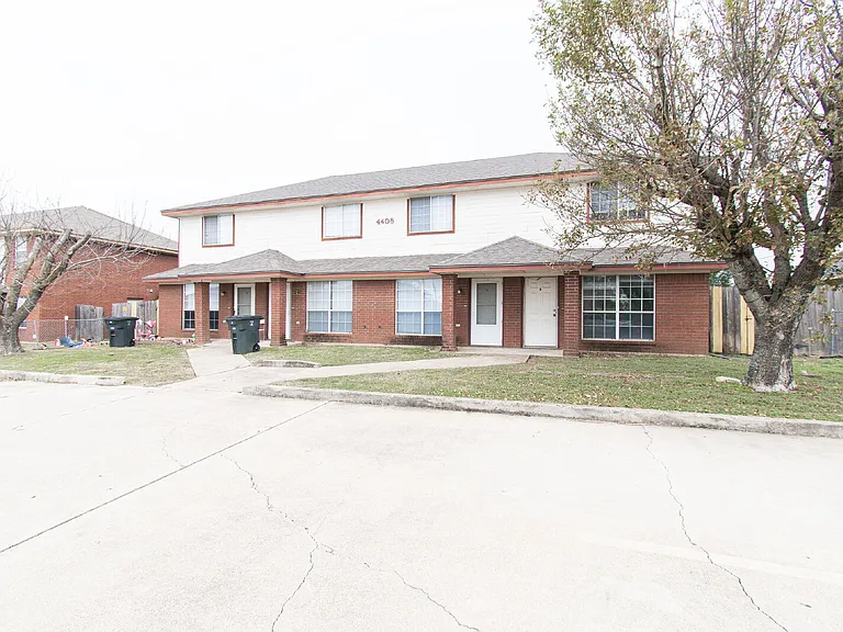4408 Deek Dr #B — Photo 1