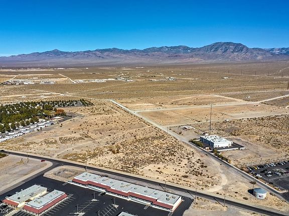 4th image of 1011 S Shoshone