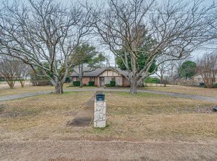4200 Sir Lancelot Cir, Midlothian, TX 76065