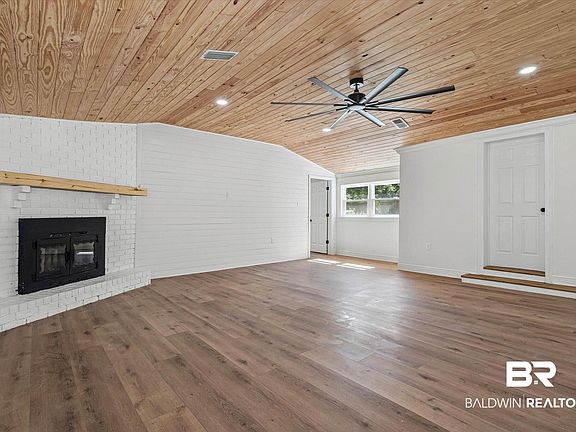 3rd image of 4156 Furman Dr