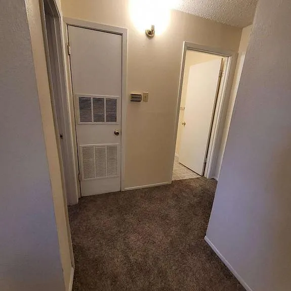 735 S Jackson St #11 — Photo 11