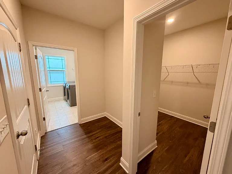 628 Colston Ln — Photo 23
