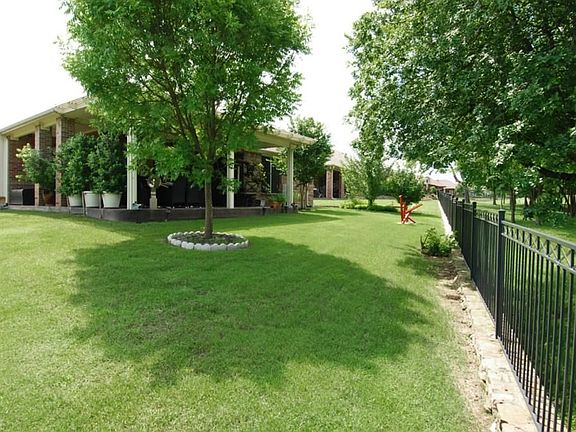 4th image of 439 Black Diamond Ct