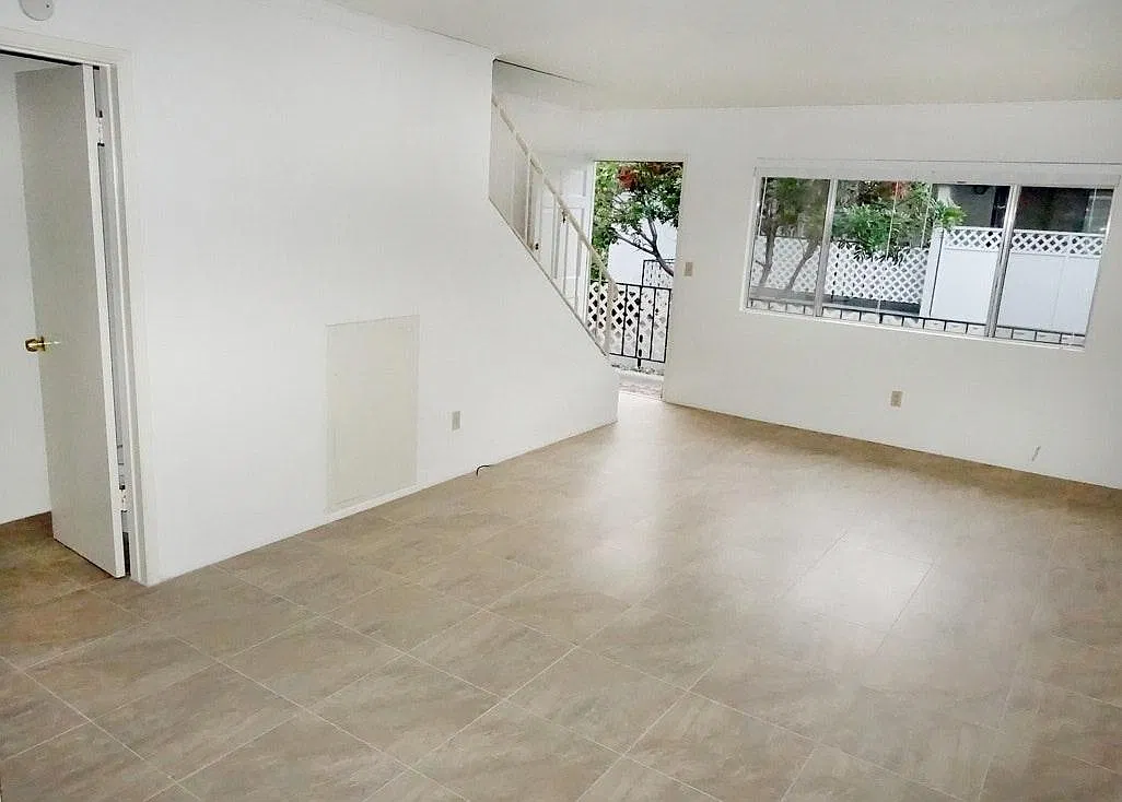 2 bed, 1.5 bath, 950 sqft, $3,450 — Photo 2