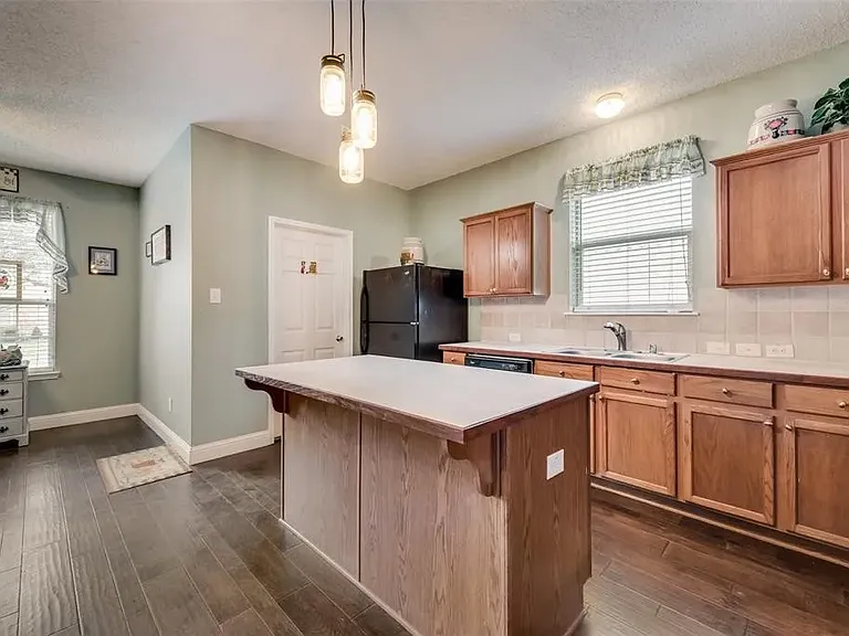 2831 Deer Ridge Dr — Photo 12