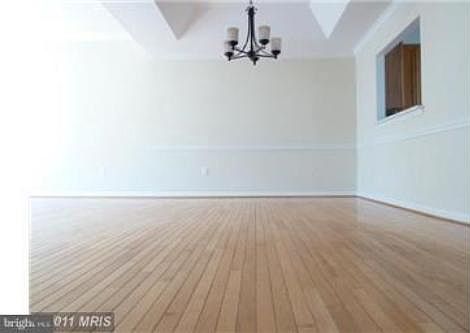 4th image of 3112 Sutherland Hill Ct